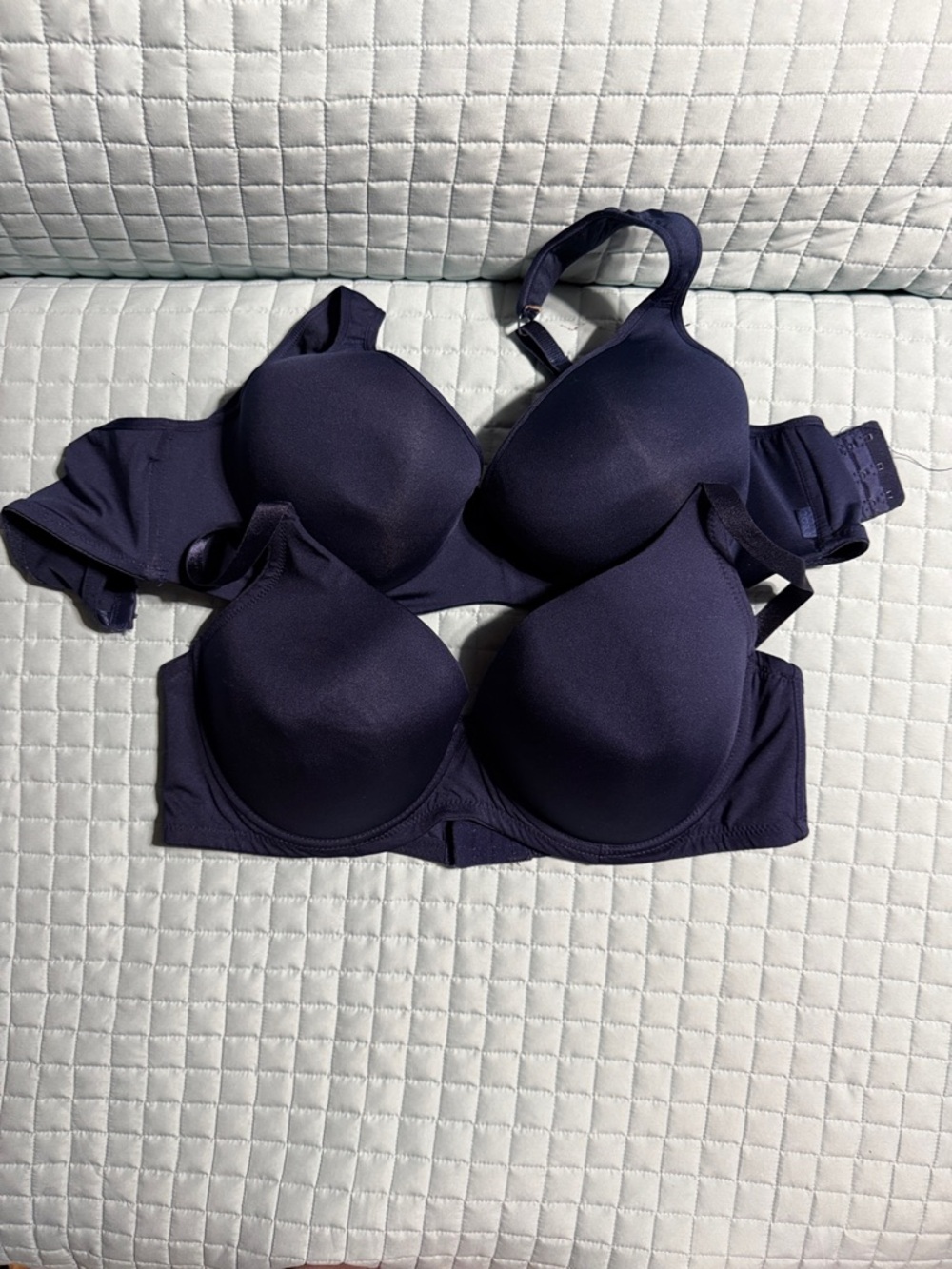 Smooth Navy T-Shirt Bras - Women Intimates size 42D